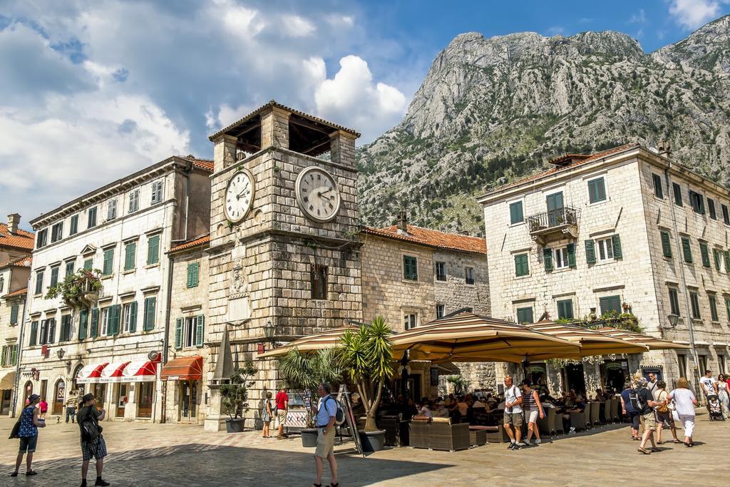 Alisa Sea View Apartment Prcanj Kotor Luaran gambar